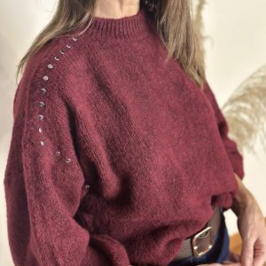 Jersey Tachas Burdeos