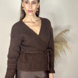 Rebeca Cruzada Lazada Chocolate